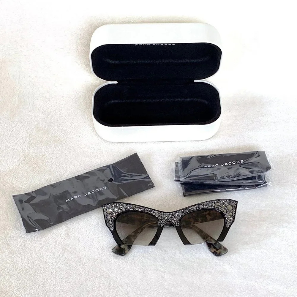 NWOT Miu Miu Rasoir Rhinestone Cat Eye Sunglasses